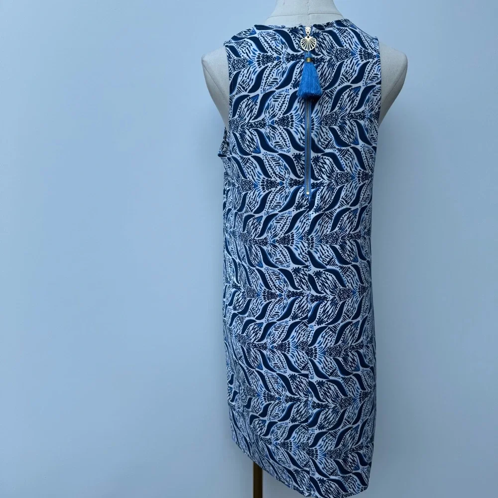 Lilly Pulitzer Blue and White V-Neck Mermaid Tail Print Dress Size 4 - Picture 9 of 15